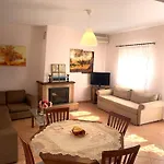 Billy\'S Breathtaking View Cozy Cottage